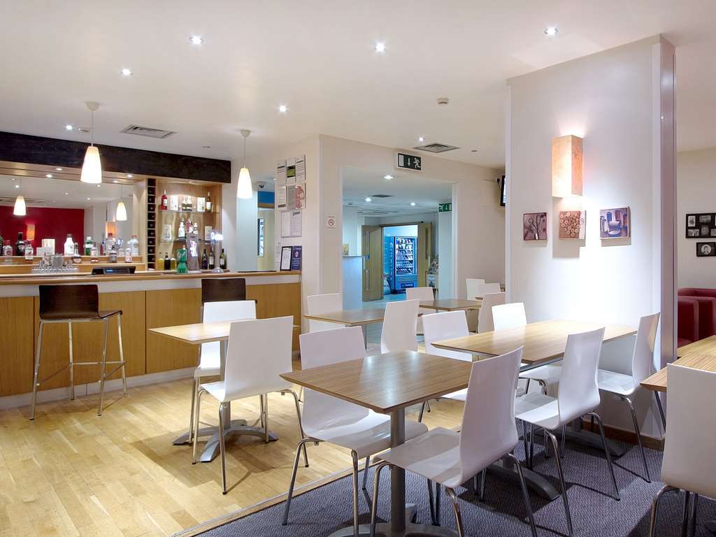 Travelodge Preston Central Restaurant foto